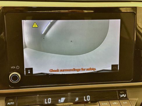 Used 2025 Toyota Camry LE FWD image 23