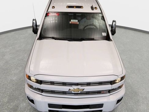 Used 2018 Chevrolet Silverado 3500 LT w/ LT Convenience Package AWD/4WD image 2