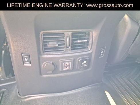 Used 2021 Nissan Titan PRO-4X w/ Pro-4x Convenience Package AWD/4WD image 27