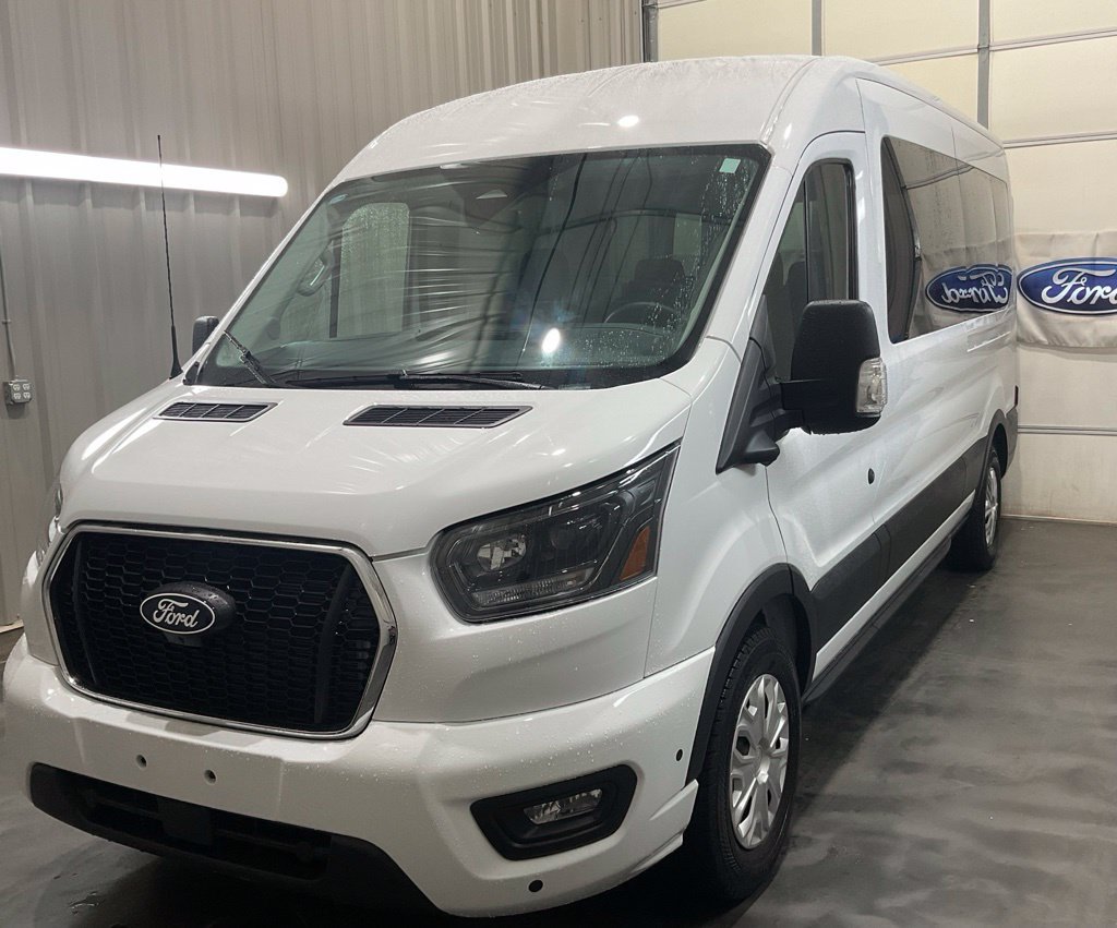 Used 2026 Ford Transit 350 XLT RWD image 4