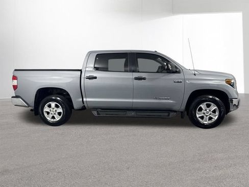 Used 2019 Toyota Tundra SR5 w/ SR5 Upgrade Package AWD/4WD image 35