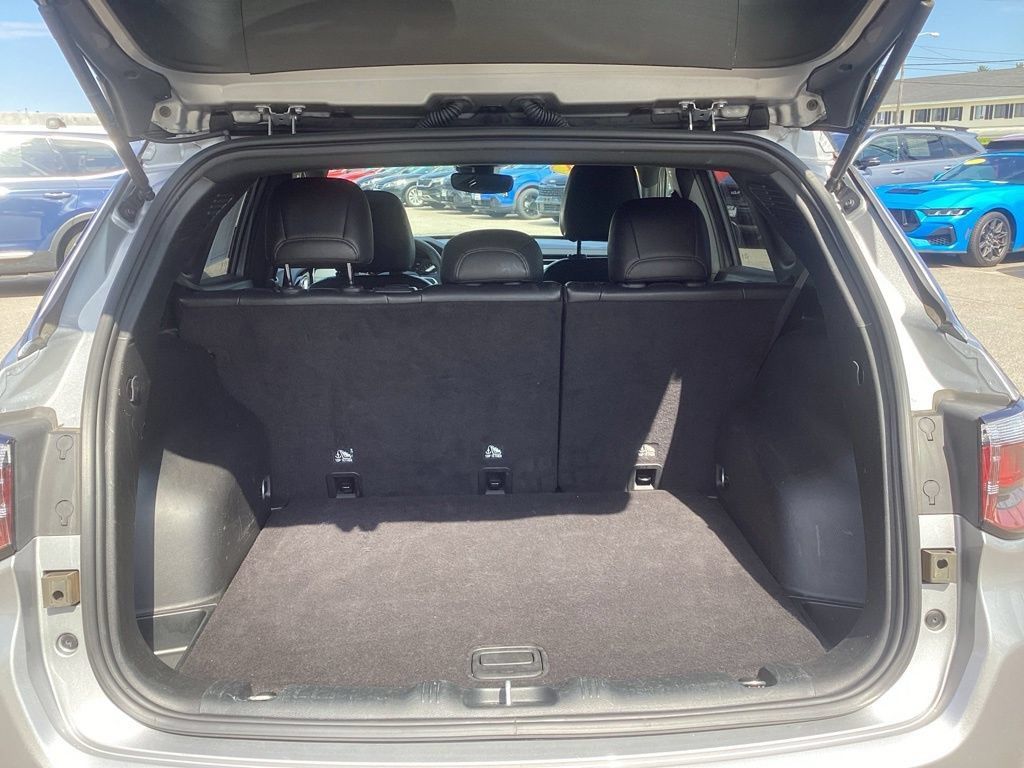 Used 2024 Jeep Compass Limited AWD/4WD image 8