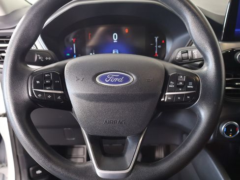 Used 2025 Ford Escape Active AWD/4WD image 3