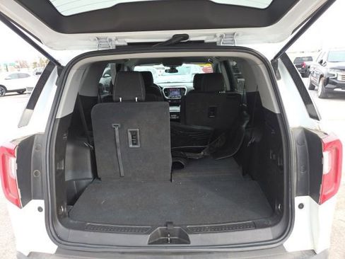 Used 2022 GMC Acadia SLE image 48