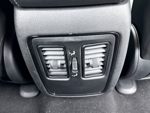 Used 2021 Dodge Durango SXT image 18