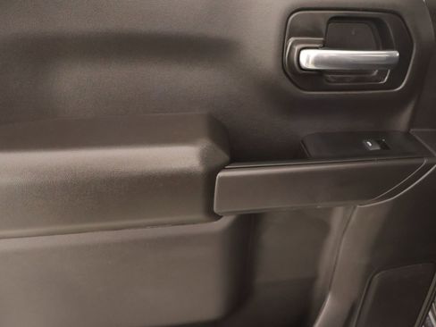 Used 2024 Chevrolet Silverado 1500 Custom image 15