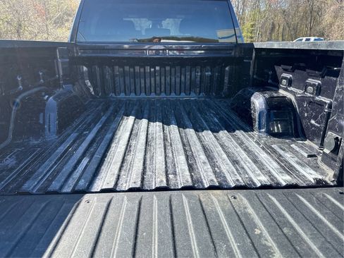 Used 2023 Chevrolet Silverado 1500 LT AWD/4WD image 12