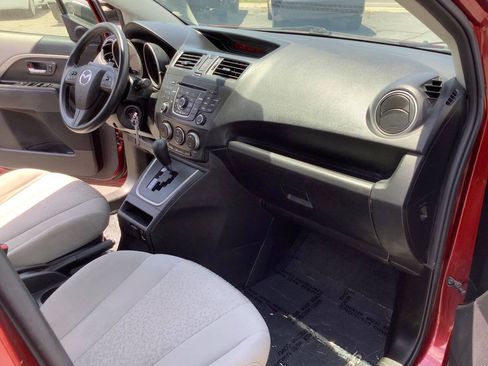 Used 2012 MAZDA MAZDA5 Sport FWD image 30