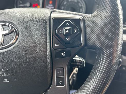 Used 2023 Toyota Tacoma TRD Sport image 19