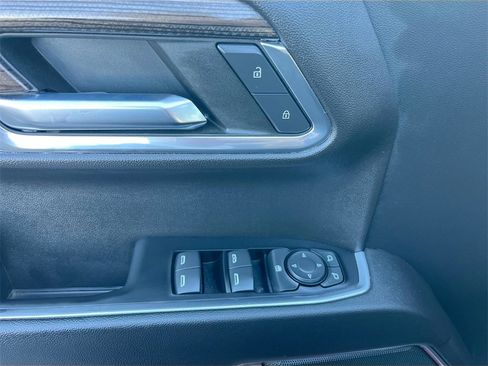 Used 2022 Chevrolet Silverado 1500 LT image 17