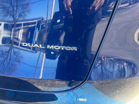 Used 2023 Tesla Model Y AWD image 14