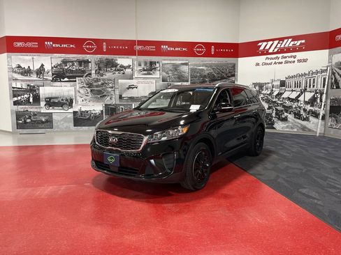 Used 2020 Kia Sorento LX w/ LX I4 Convenience Package AWD/4WD image 9