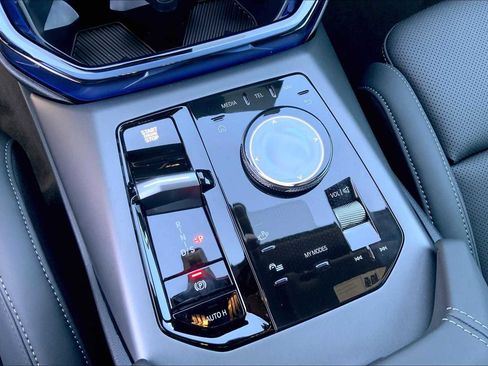 New 2026 BMW X3 xDrive30 w/ Premium Package image 18