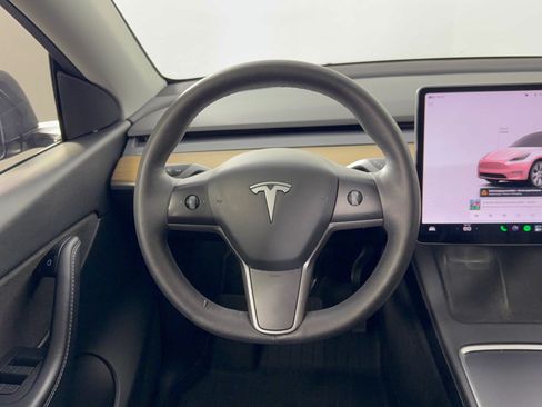 Used 2022 Tesla Model Y Long Range AWD/4WD image 10
