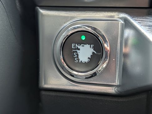 Used 2021 Ford F150 Lariat image 39