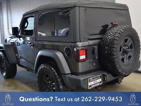 Used 2018 Jeep Wrangler Sport image 3
