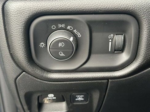 New 2026 RAM 1500 Express image 24