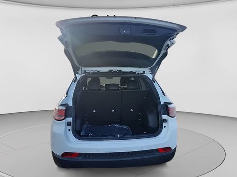 New 2026 Jeep Compass Limited AWD/4WD image 15