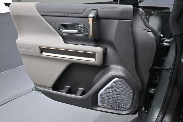 Used 2024 GMC Hummer EV 3X AWD/4WD image 14