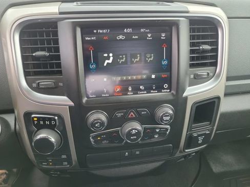 Used 2019 RAM 1500 Classic SLT w/ Luxury Group AWD/4WD image 24