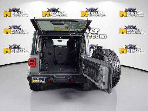 Used 2021 Jeep Wrangler Unlimited Sahara w/ Uconnect 4C Nav & Sound Group AWD/4WD image 26
