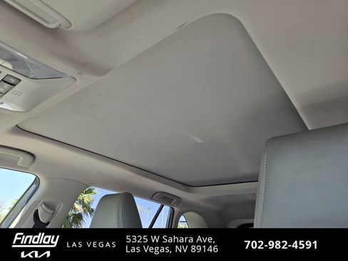 Used 2020 Toyota RAV4 Limited AWD/4WD image 12