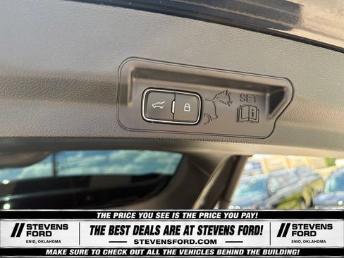 Used 2023 Ford Explorer XLT w/ Equipment Group 202A AWD/4WD image 42