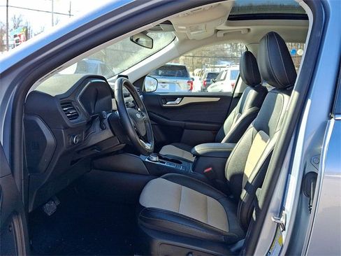 Used 2022 Ford Escape Titanium w/ Titanium Elite Package image 11