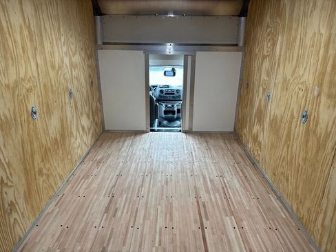 New 2026 Ford E-450 and Econoline 450 Super Duty w/ Power Equipment Group image 31