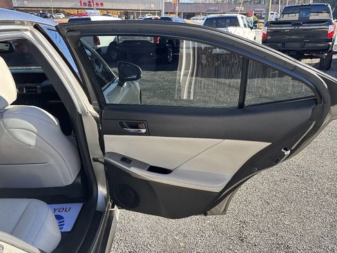 Used 2015 Lexus IS 250 image 15