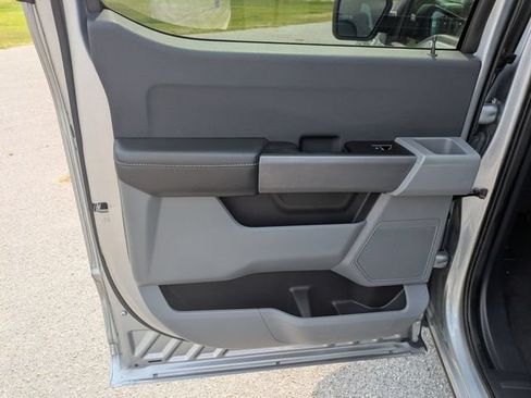 Used 2023 Ford F150 XLT RWD image 25