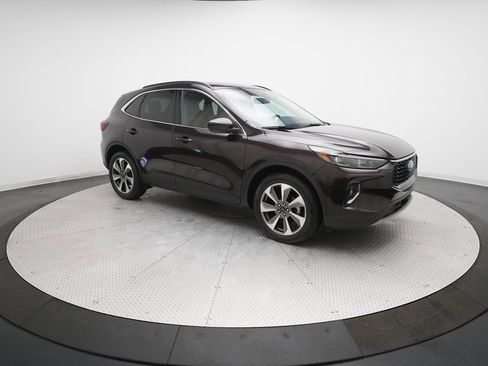 Used 2023 Ford Escape Platinum image 13