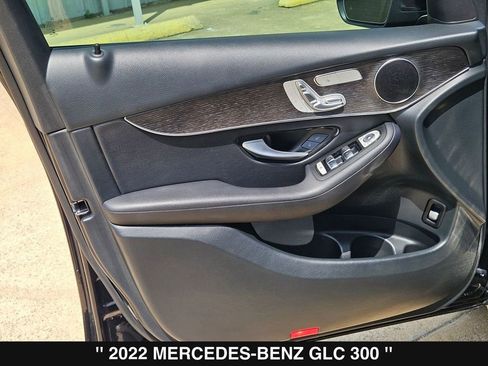Used 2022 Mercedes-Benz GLC 300 4MATIC image 14