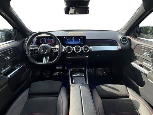 Used 2024 Mercedes-Benz GLB 250 image 12