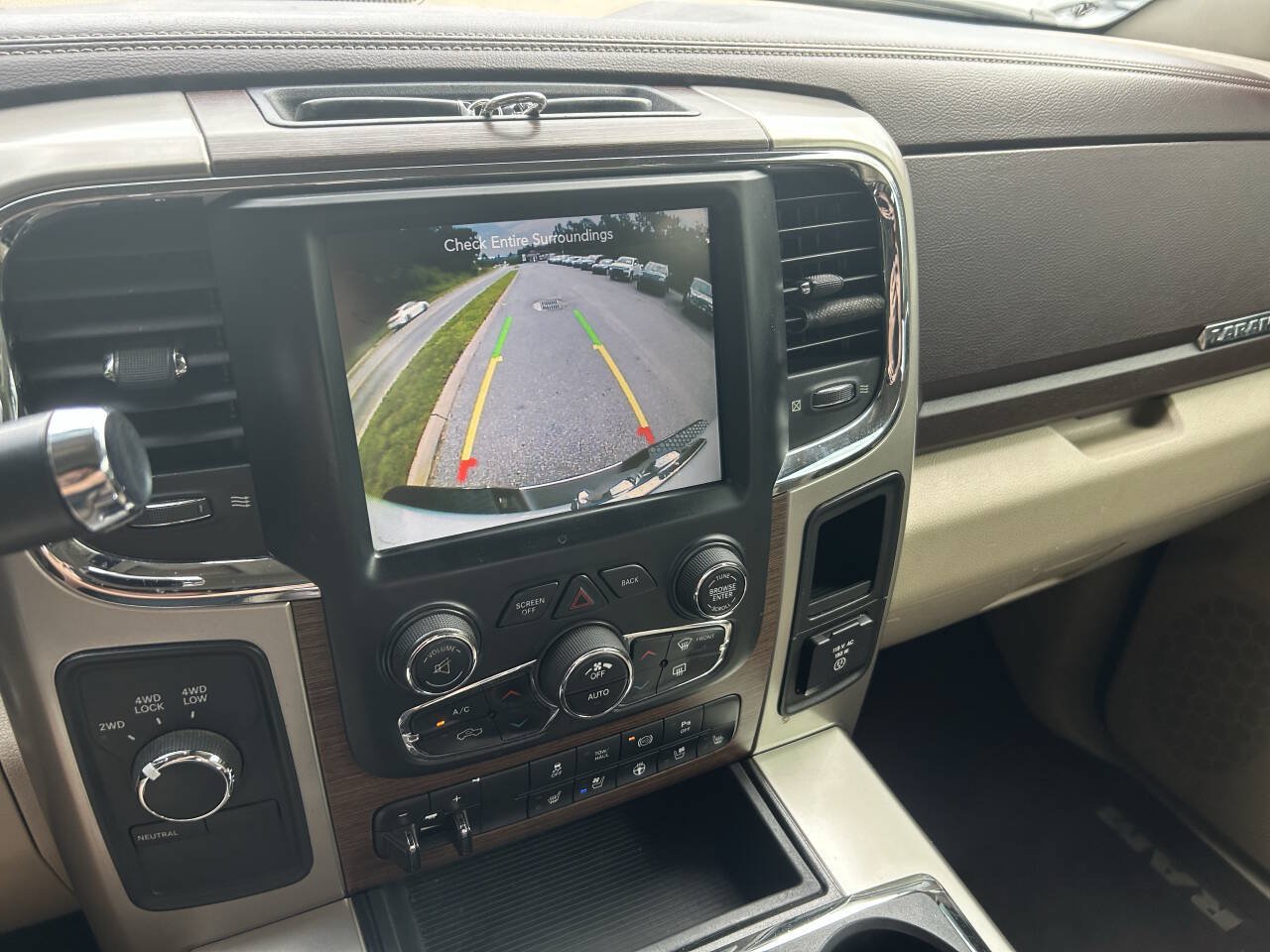 Used 2015 RAM 2500 Laramie w/ Convenience Group AWD/4WD image 30