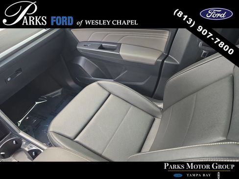 Used 2023 Volkswagen Atlas SE w/ Panoramic Sunroof Package FWD image 14