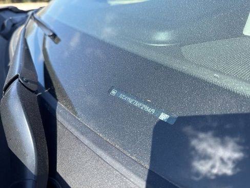 Used 2024 Chevrolet Silverado 2500 LT w/ Convenience Package image 32