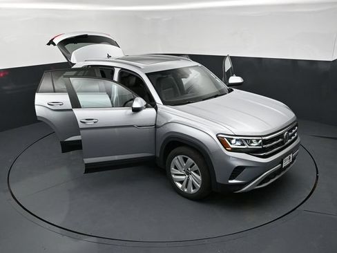 Used 2021 Volkswagen Atlas Cross Sport SE w/ Panoramic Sunroof Package AWD/4WD image 28
