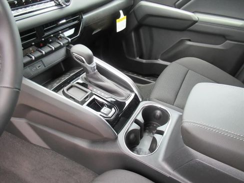 New 2026 GMC Canyon Elevation w/ Convenience Package RWD image 15