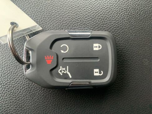 Used 2023 GMC Acadia SLE w/ Driver Convenience Package image 36