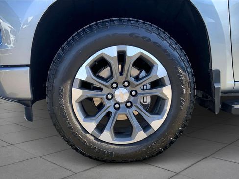 Certified 2024 Chevrolet Silverado 1500 High Country w/ Z71 Off-Road Package image 11