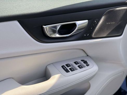 New 2026 Volvo V60 B5 Cross Country Plus w/ Climate Package image 17