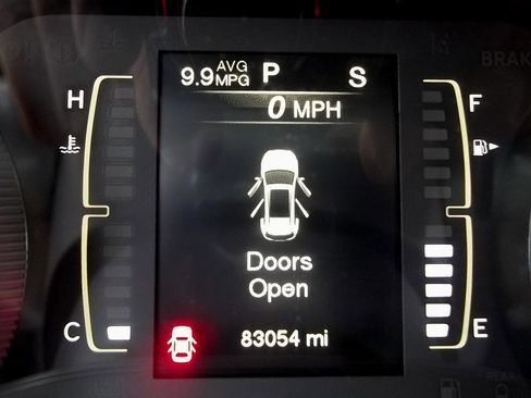 Used 2017 Jeep Cherokee Sport image 19