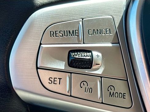 Used 2025 BMW X7 xDrive40i image 41