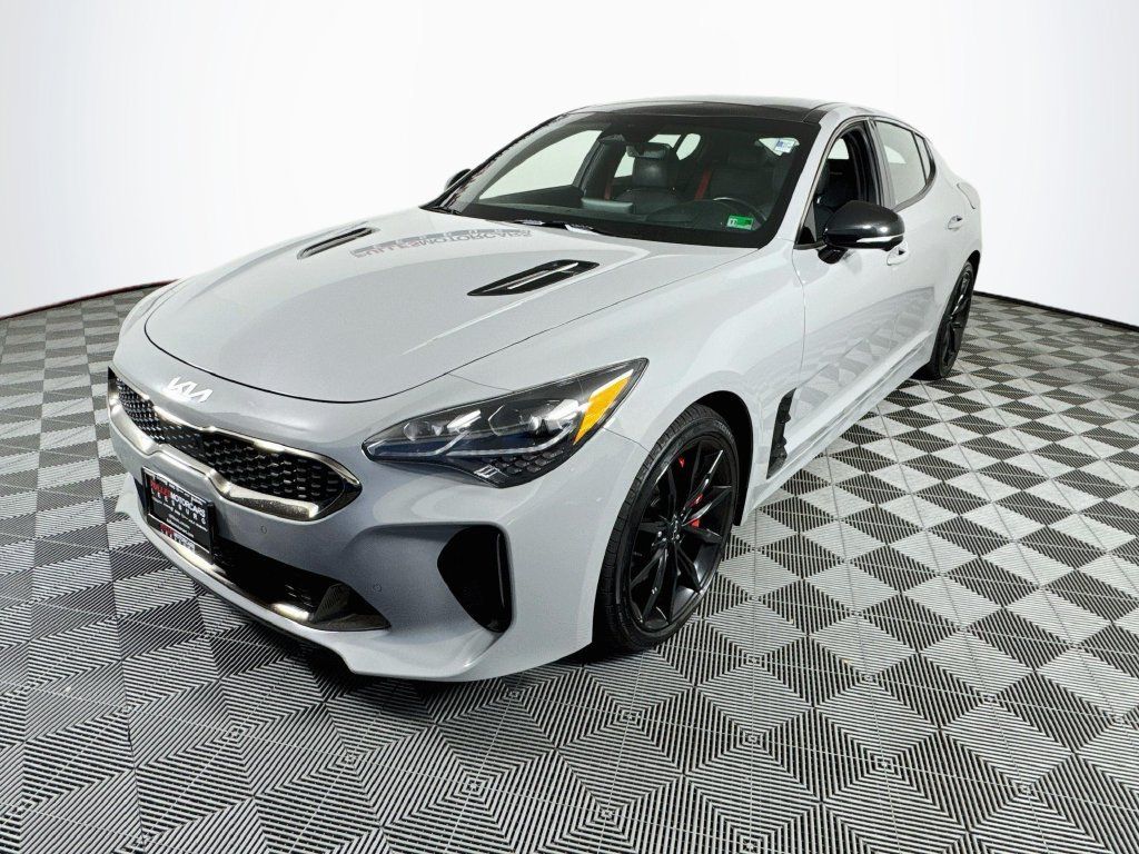 Used 2023 Kia Stinger GT2 AWD/4WD image 3