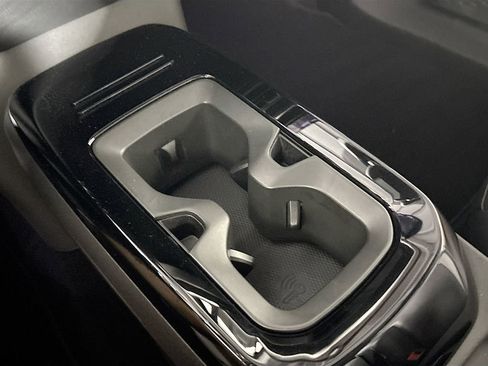 Certified 2021 Volkswagen ID.4 Pro S image 16