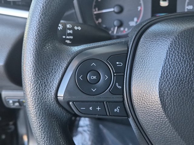 Used 2025 Toyota Corolla LE FWD image 24