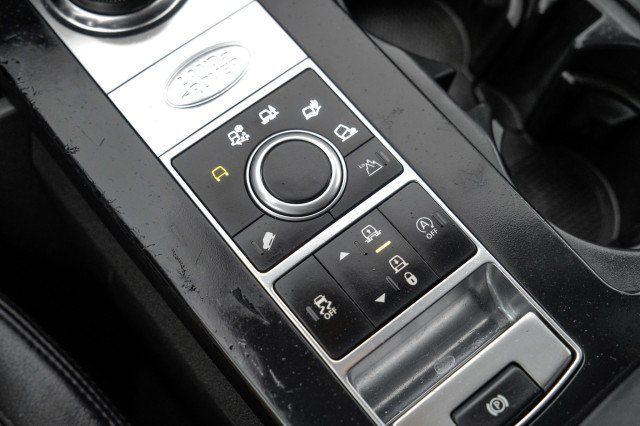 Used 2020 Land Rover Discovery Landmark AWD/4WD image 29