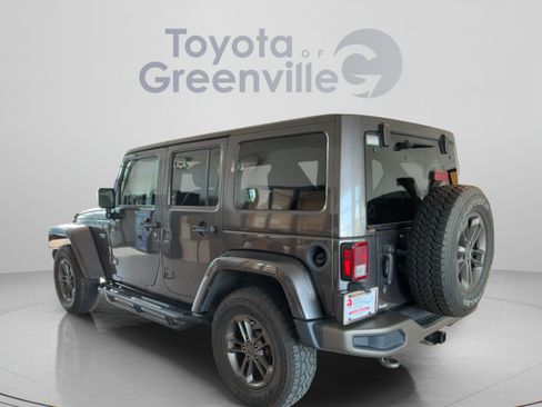 Used 2016 Jeep Wrangler Unlimited Sahara AWD/4WD image 4