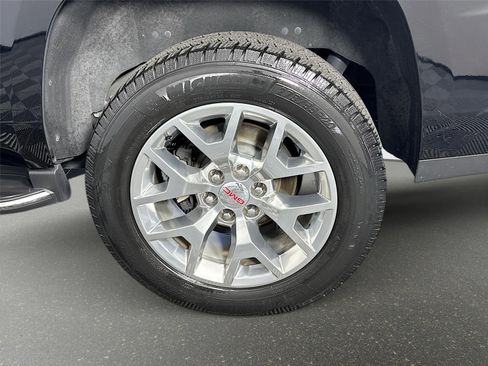 Used 2020 GMC Yukon SLT RWD image 32
